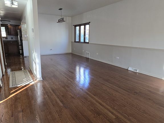 5th image of 2432 W Cochran St