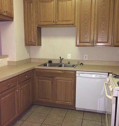 2nd image of 1825 Cedar Cove Way #101