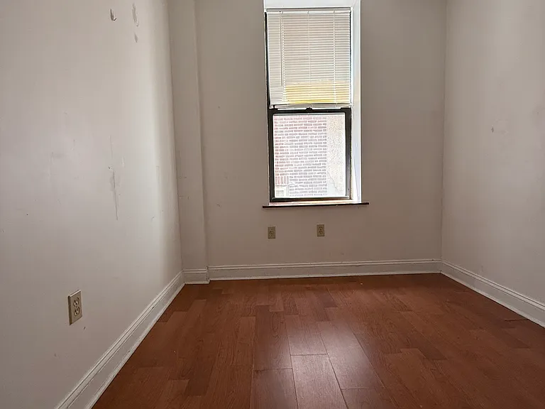 1011 Cherry St #2R — Photo 2
