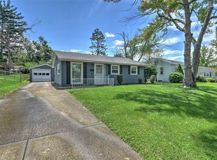 5 W Enlow Dr, Decatur, IL 62521