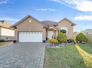 584 Bellagio Dr, Windsor, ON N8P 1J9