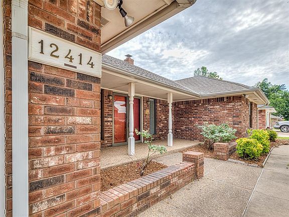 3rd image of 12414 S Villa Ave