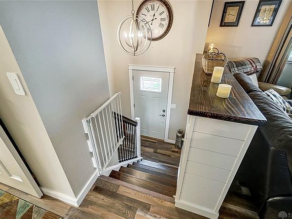 2nd image of 3148 Dorf Dr