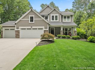9210 Sag Harbor Ct NE, Rockford, MI