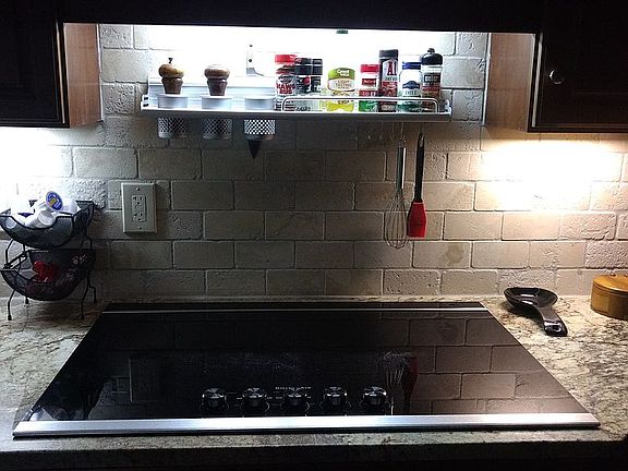Upgraded Kitchen/Countertops