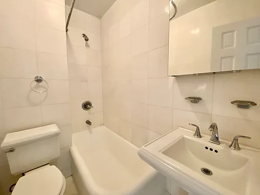 Rented by Corcoran | media 18