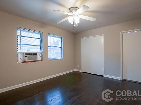 5th image of 1009 Greenwood Ave NE #10460322