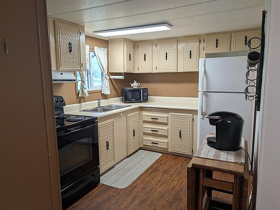 4th image of 1055 N 5th St Unit 19