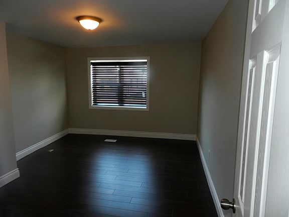 4th image of 253 Queen St #1