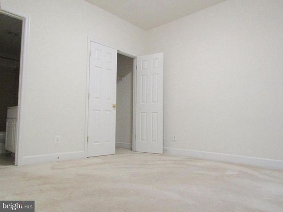 3rd image of 5992 Grand Pavilion Way