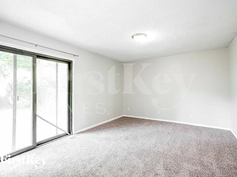 7531 E Penway St — Photo 4