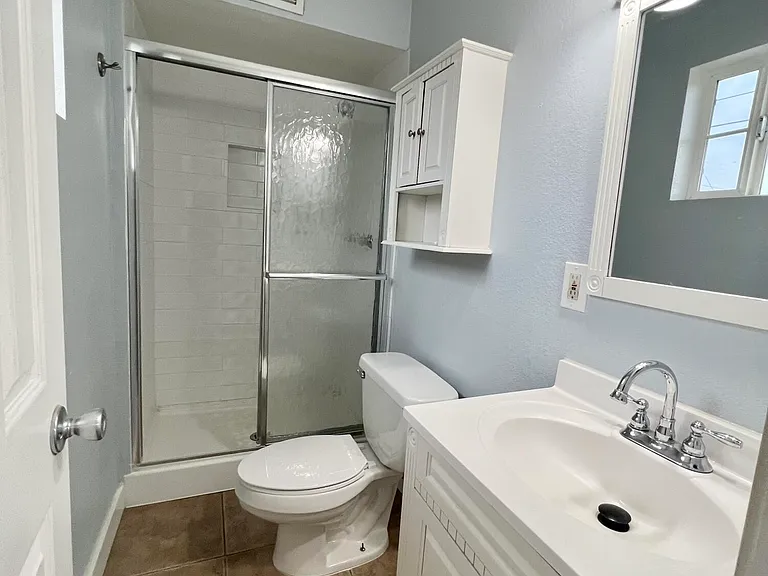 2914 N 49th Ave — Photo 18