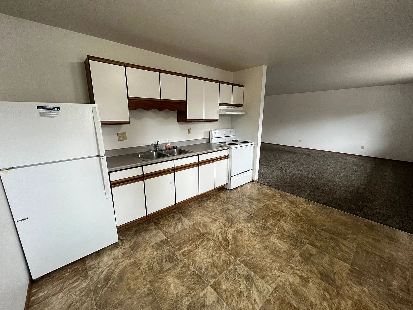 1130 Grand Ave — Photo 2