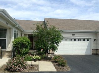 2927 Normandy Cir, Naperville, IL 60564