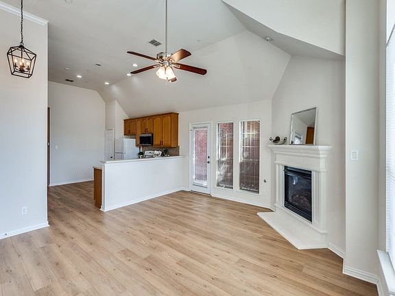 3rd image of 2113 Broadstone Dr