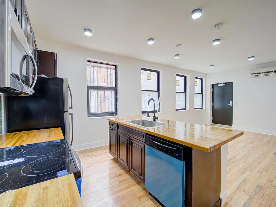 68 E McMicken Ave #2