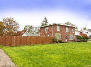 3008 Dorchester Rd, Niagara Falls, NY 14305