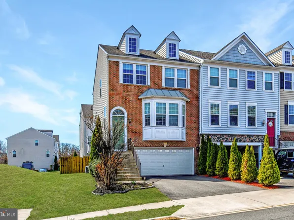 1761 Swinksville Ct, Woodbridge, VA 22191