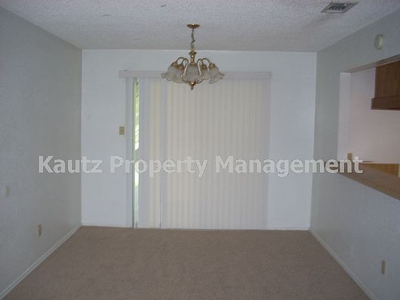 3rd image of 613 Stell Ave
