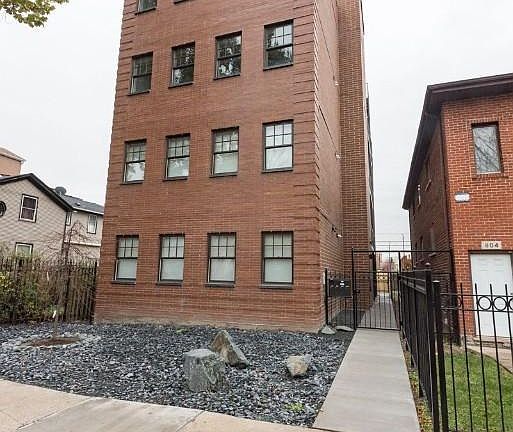 2nd image of 806 S Claremont Ave #718