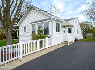 10B Constitution Blvd, Whiting, NJ 08759