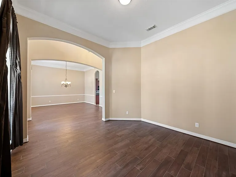 23010 Prairie Lake Ct — Photo 5