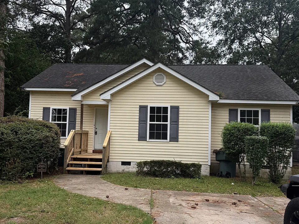 131 Houston Ave