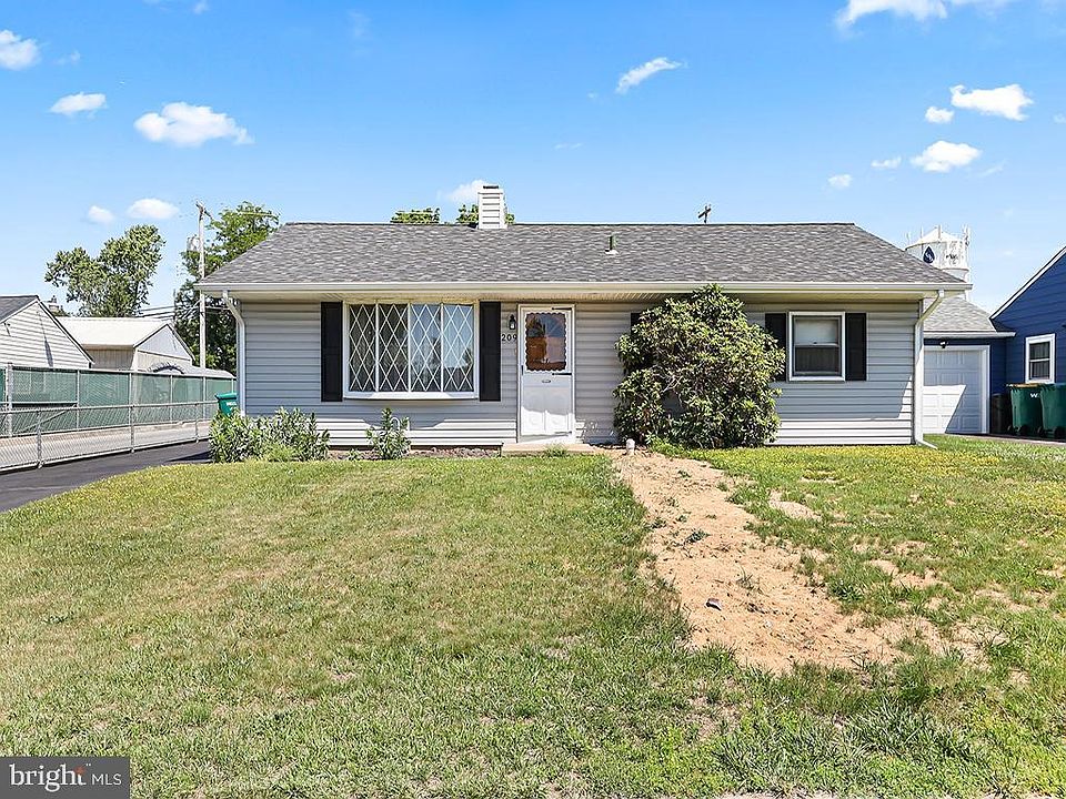 1st image of 209 Austin Dr