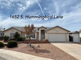 1652 S Hummingbird Ln, Thatcher, AZ 85552