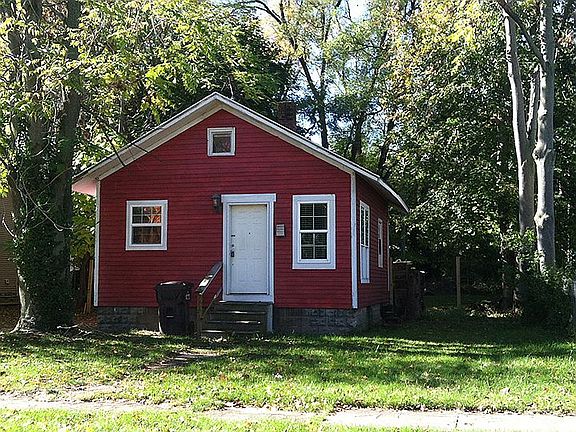 2nd image of 1070 Bishop Ave