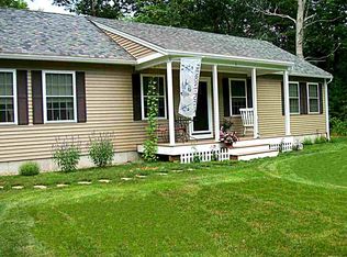 4 Pine St, Fremont, NH 03044