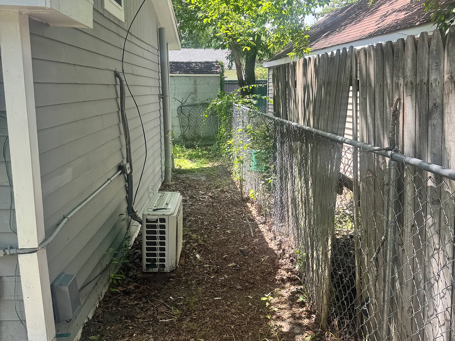 2 bed, 1012 sqft, $1,925 — Photo 4