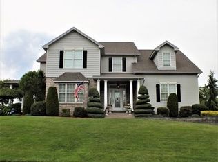 102 Anvil St, Feeding Hills, MA 01030