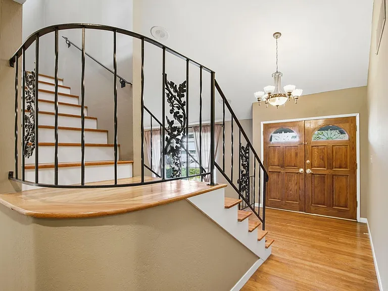 6137 Banner Dr — Photo 9