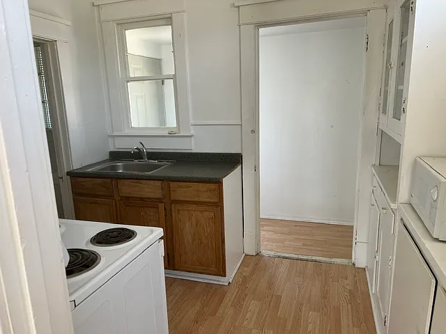 2 bed, 1000 sqft, $850 — Photo 4