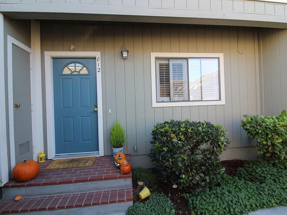 1st image of 812 Ram Ln #3