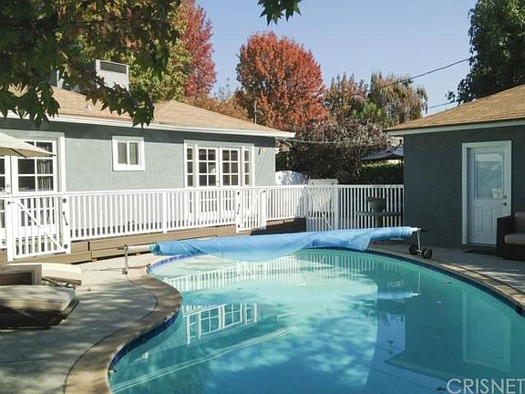 3rd image of 14600 La Maida St