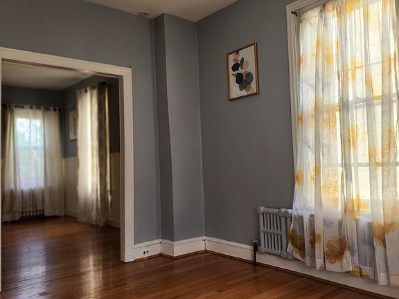 Entrance to dining room