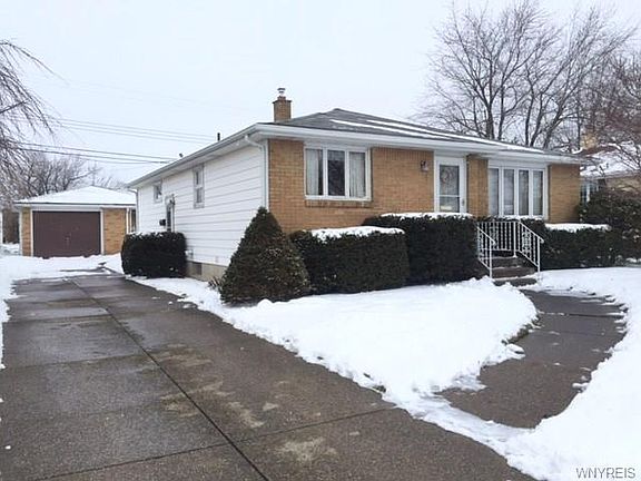 2nd image of 118 Lydia Ln