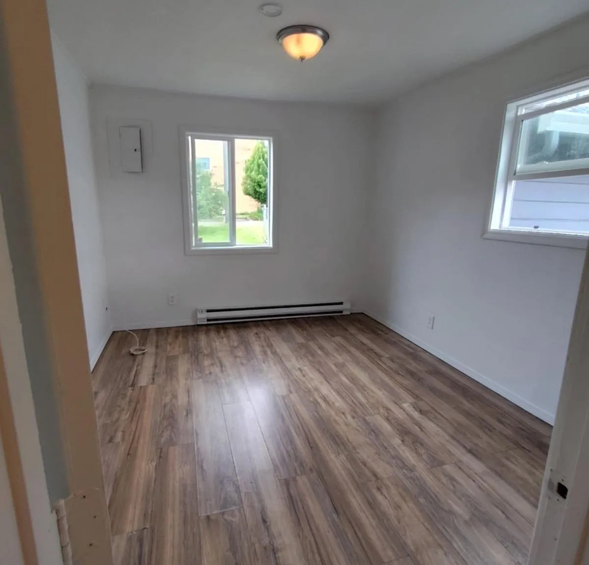 1 bed, 600 sqft, $990 — Photo 3