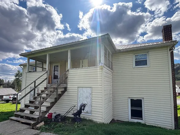 106 Ridge Rd #108, Kersey, PA 15846