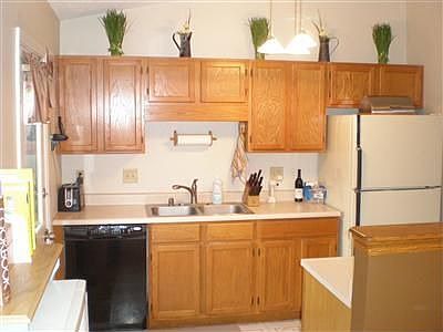 2nd image of 9109 Tamarack Dr