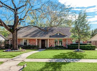 8003 Meadowcroft Dr, Houston, TX 77063
