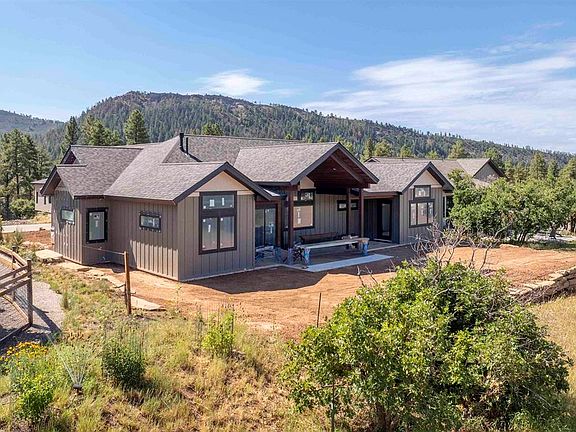 2nd image of 477 Edgemont Meadows Road
