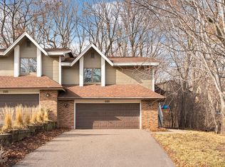 4407 Chatsworth St N, Shoreview, MN 55126