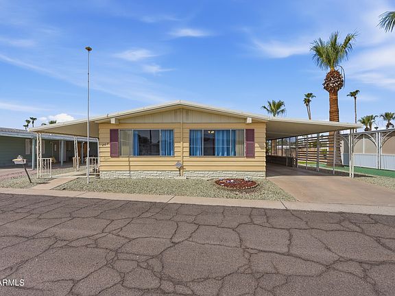 2nd image of 120 N VAL VISTA Drive #267