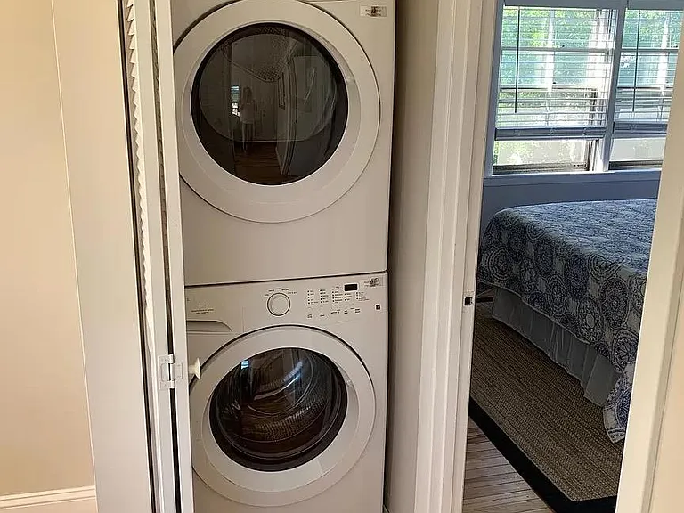In-unit laundry