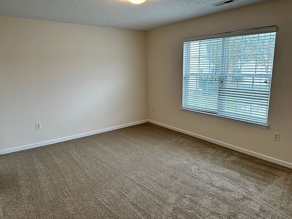 4th image of 9019 Meadowmont View Dr