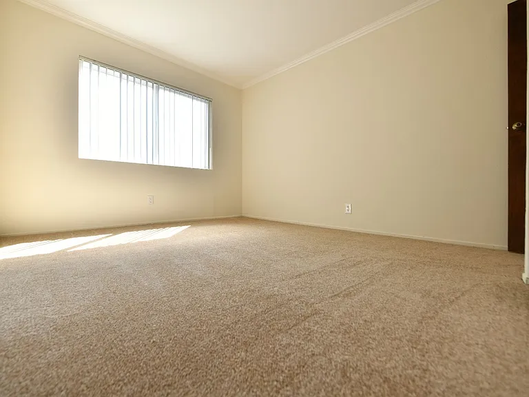 268 Vernon St. — Photo 15