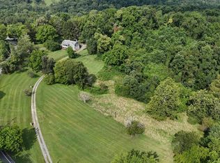 958 River Rd, Morgantown, WV 26501